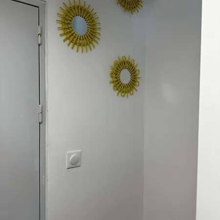 La Marine Hyeres, Sea-view Duplex شقة