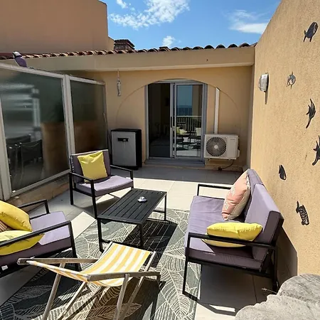 La Marine Hyeres, Sea-view Duplex *