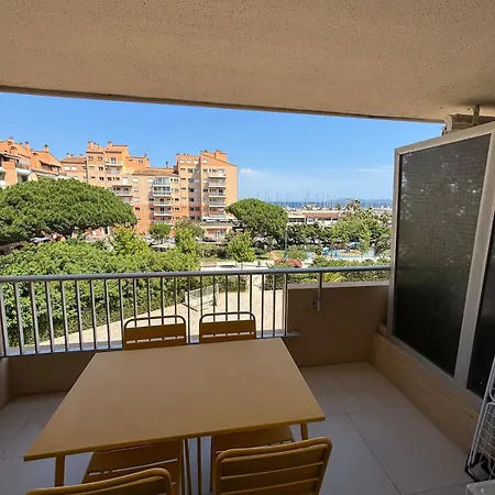 La Marine Hyeres, Sea-view Duplex * Hyères